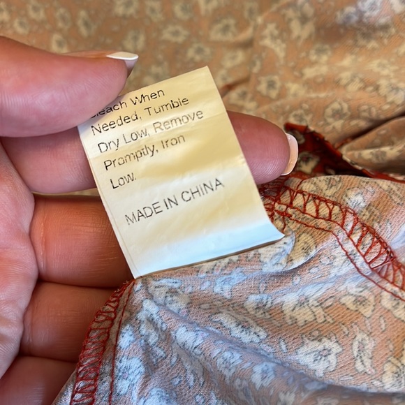 Red Floral Tie Up Crop Top - Picture 5 of 5